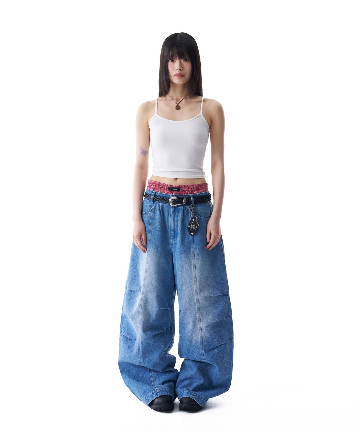아캄(AAKAM) Knee Pin-tuck Washed Denim Pants (Blue)