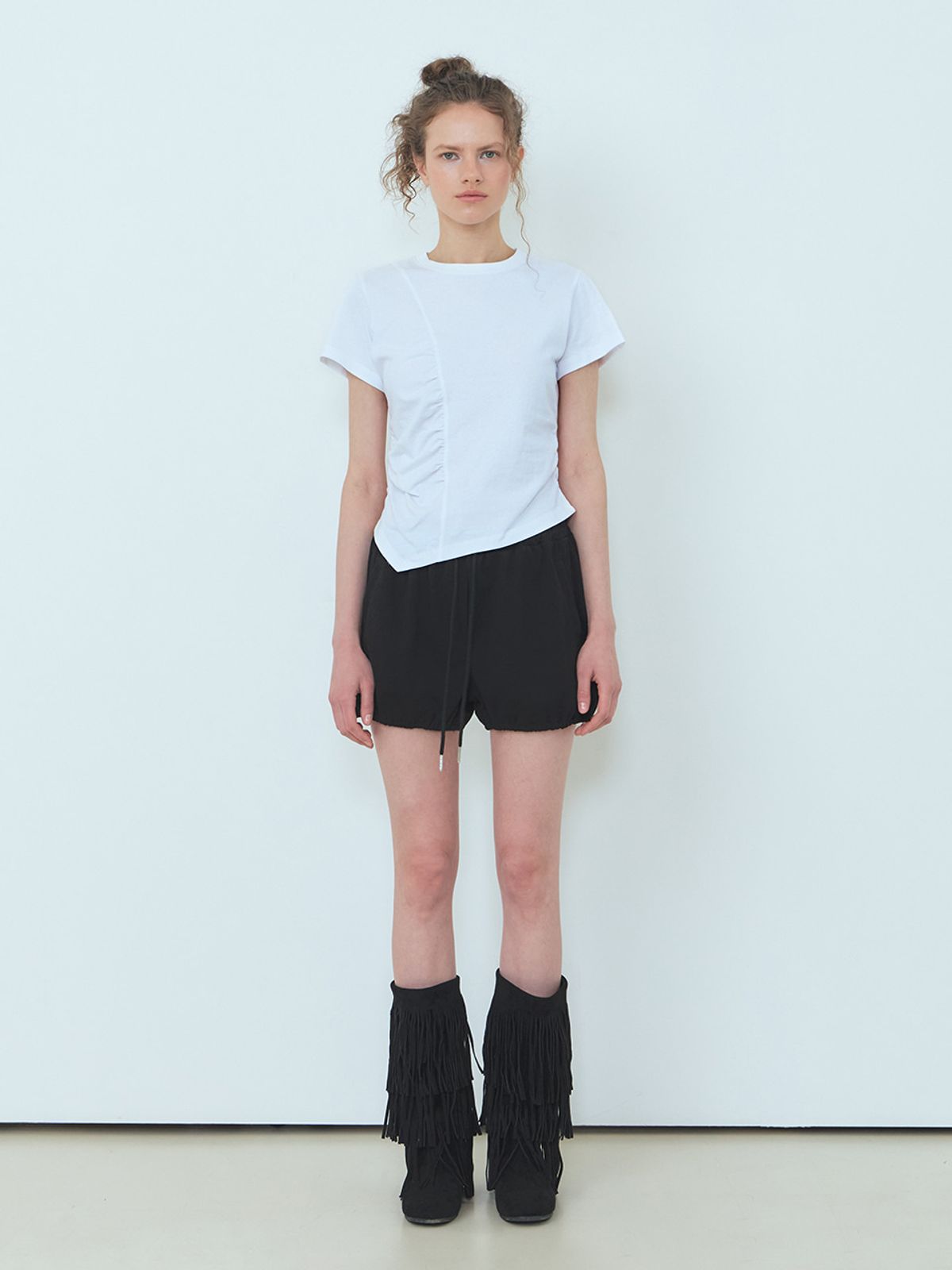 에트몽(ETMON) Curved Shirring T-Shirt White