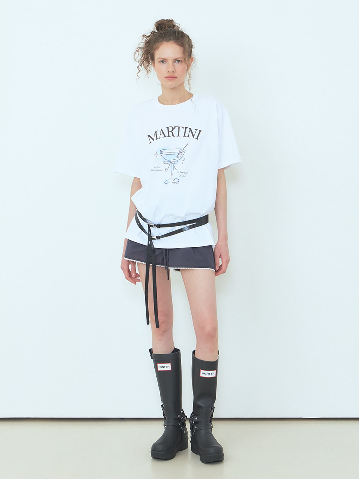 에트몽(ETMON) Martini Graphic T-Shirt Blue