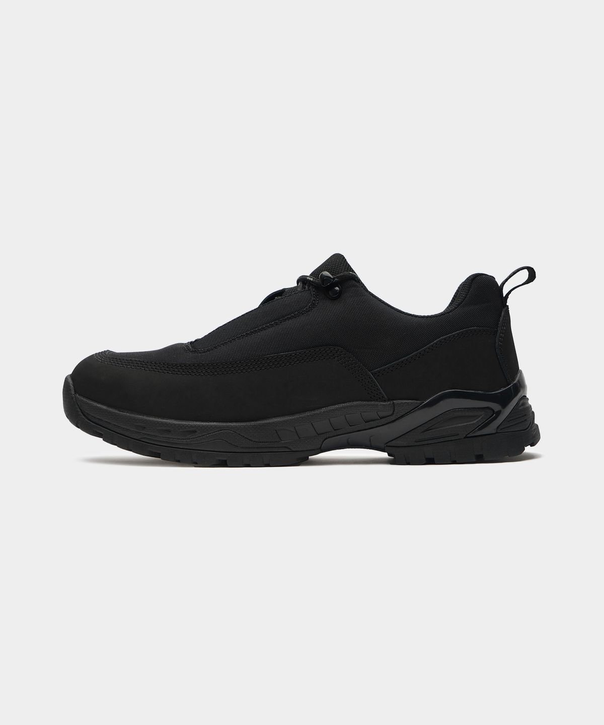 식스핏(6FT) [미누의코디 x 식스핏] WOODLAND MINU TRACKERS (BLACK)