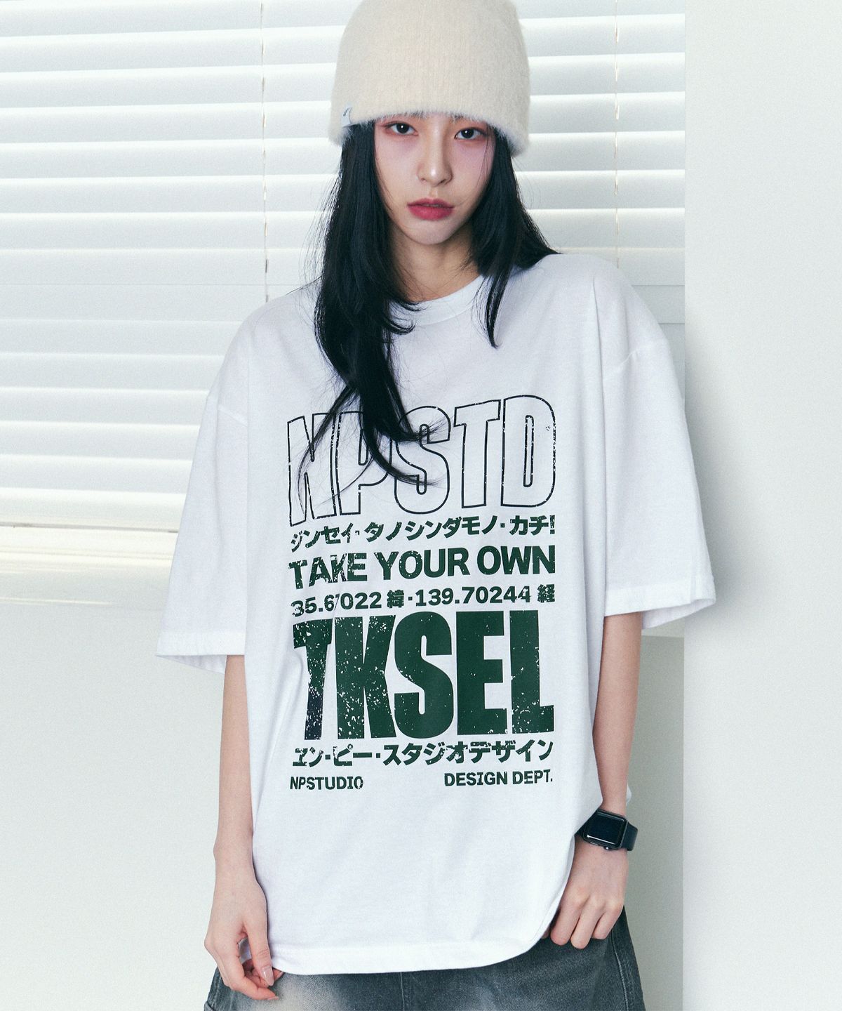 엔피스튜디오(NP STUDIO) NPSD TKSEL 로고 오버핏 티셔츠 2COLOR