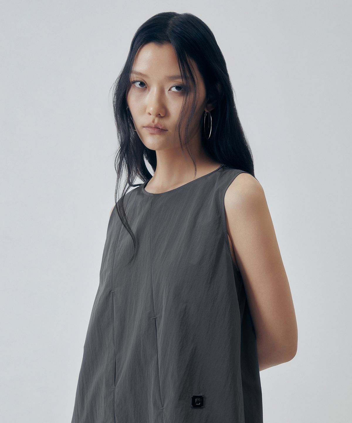 트리밍버드(TREEMINGBIRD) Glide Nylon Pintuck One-piece [ Gray ]