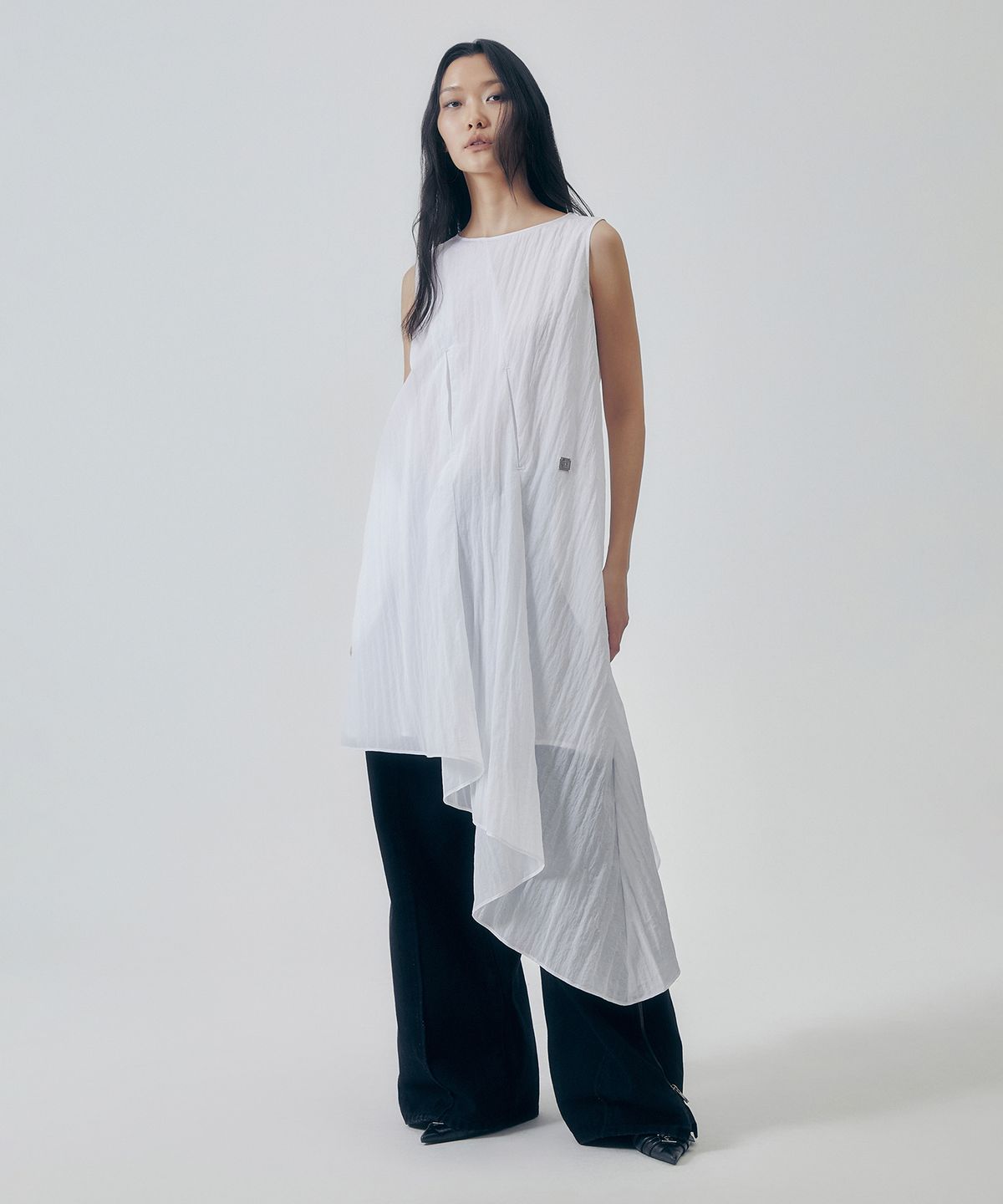 트리밍버드(TREEMINGBIRD) Glide Nylon Pintuck One-piece [ White ]