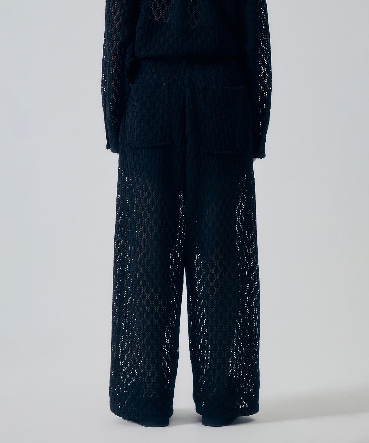 트리밍버드(TREEMINGBIRD) Lace Embellished Set-up Pants [ Black ]