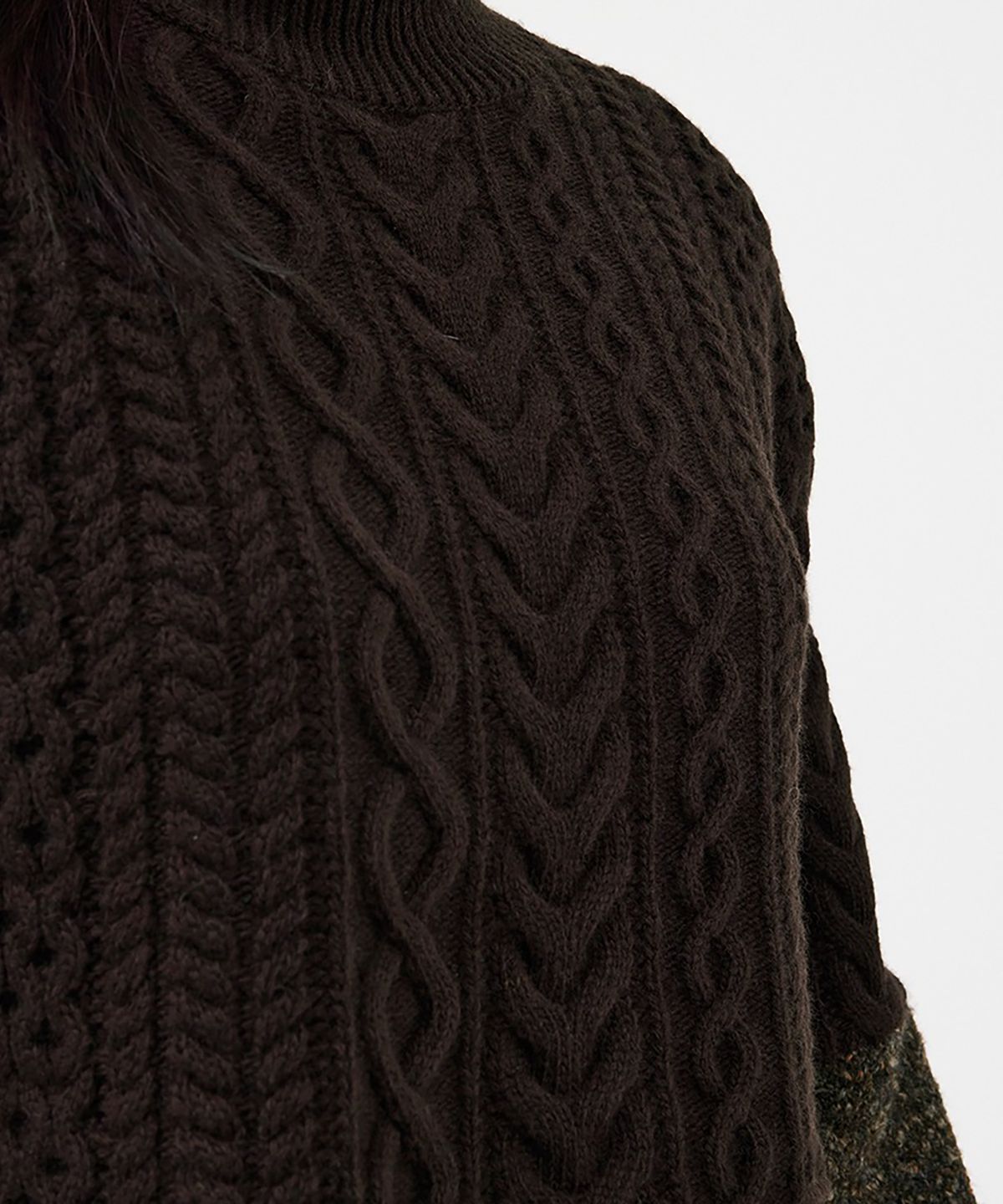 스튜디오 톰보이 엑스(STUDIO TOMBOY X) (W) 크롭 케이블 니트 풀오버 브라운 CROPPED CABLE KNIT PULLOVER BROWN