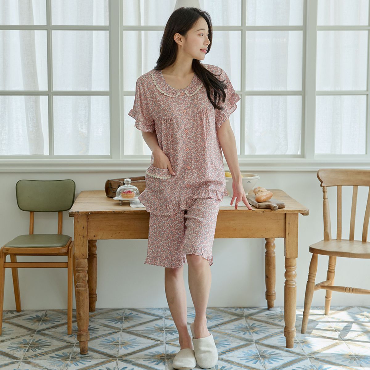 찌니야(JJNIYA) 여성용 이레플라워 60수 레이온 반팔상하세트