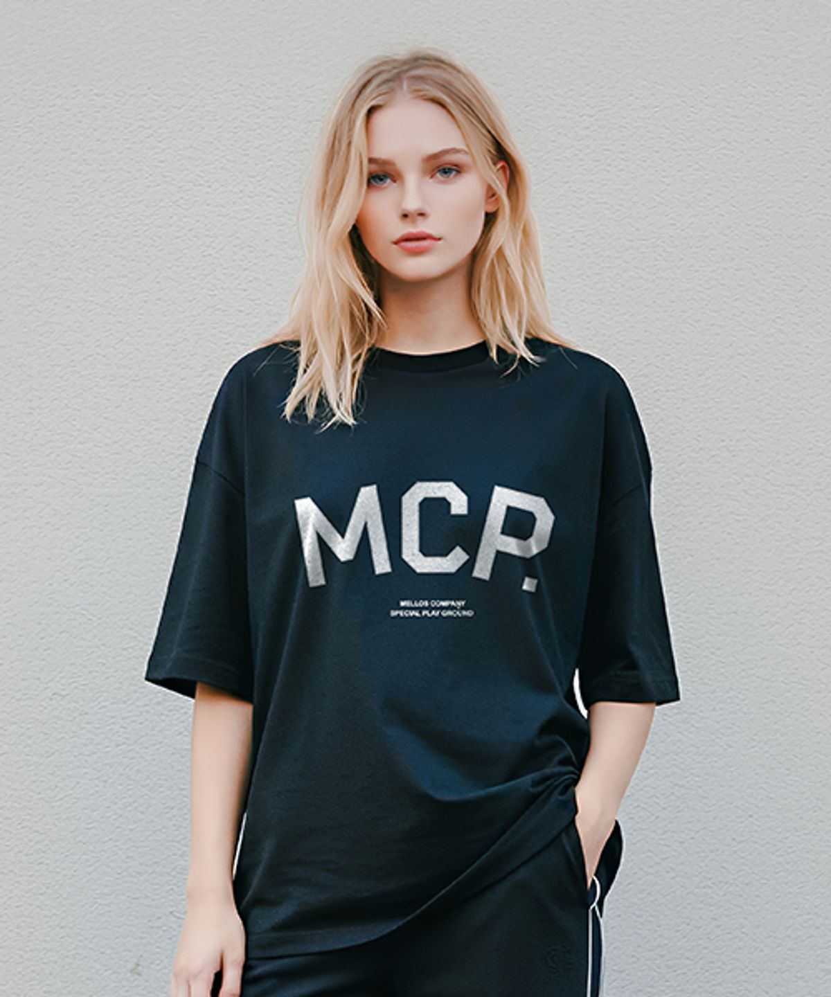 크리스첼로(CRISCELO) MCP 아치 로고_블랙20수 오버핏