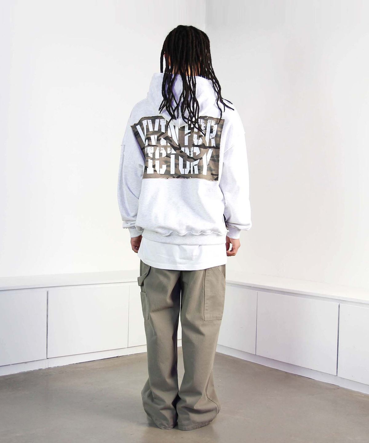 믹쓰제이(MIXXJ) CAMO GLORY HOODIE (WHITE MELANGE)