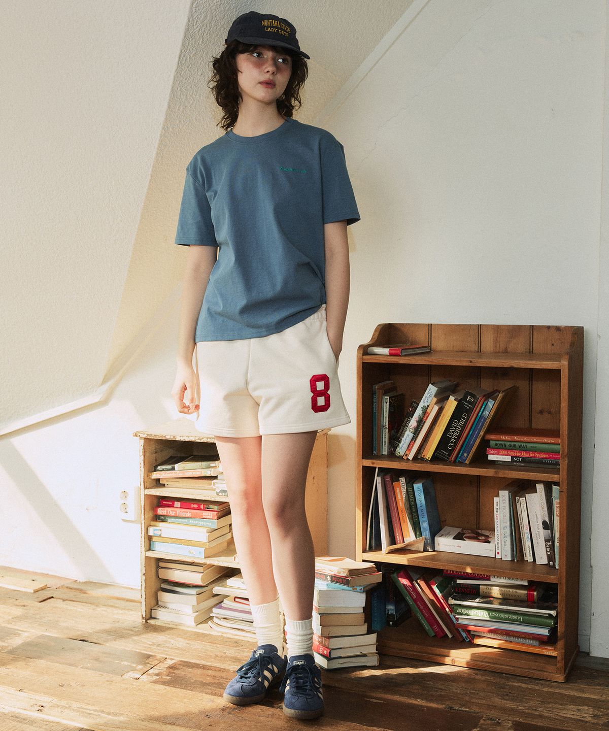 그린버터(GREENBUTTER) NO.8 Applique Sweat Shorts (L/Beige)