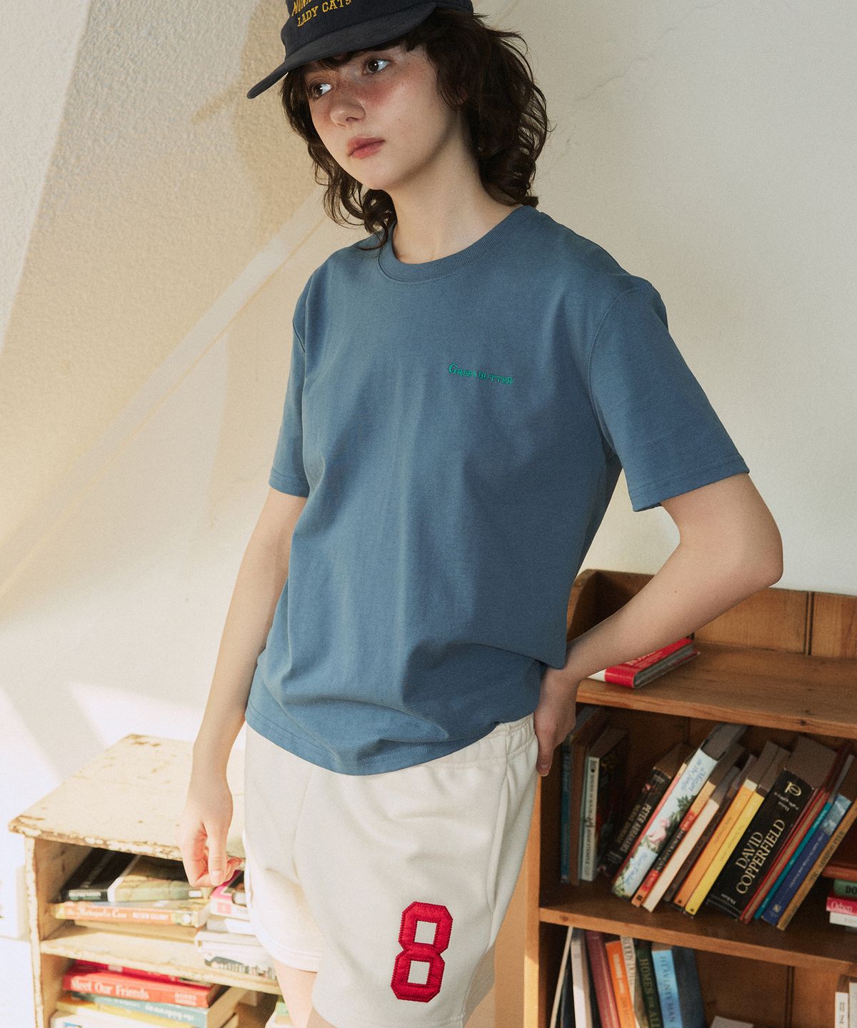 그린버터(GREENBUTTER) NO.8 Applique Sweat Shorts (L/Beige)