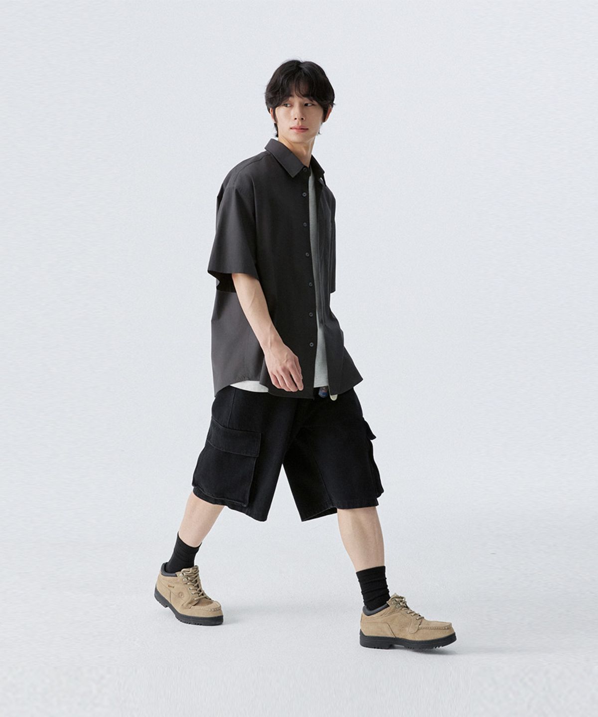 스탠즈(STENDS) [M~4XL] 플로우 코튼 반팔 셔츠_딥 차콜