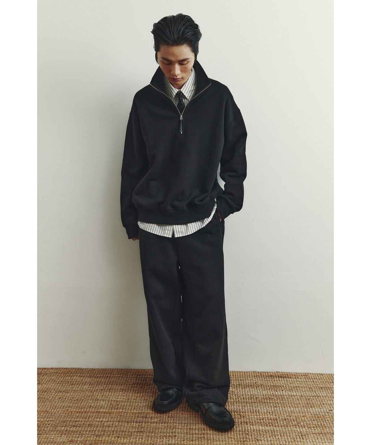 유스(YOUTH) Coverstitch Sweatpants - Black