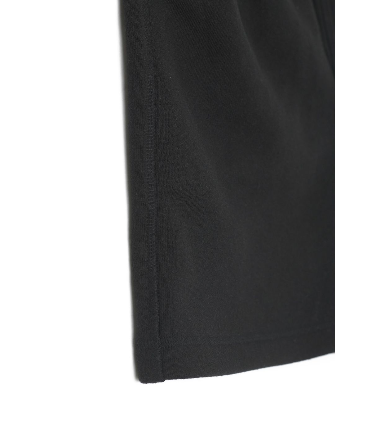 유스(YOUTH) Coverstitch Sweatshorts - Black