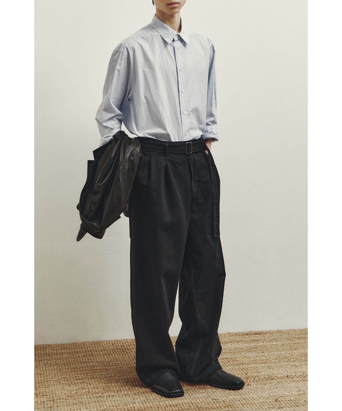 유스(YOUTH) Square Toe Loafer - Black