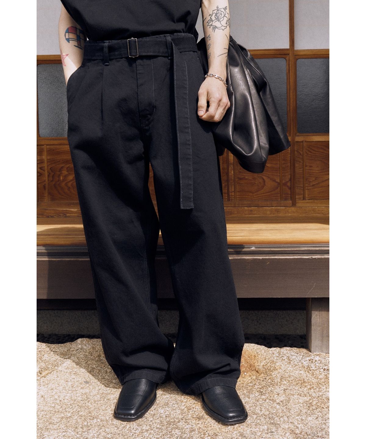 유스(YOUTH) Square Toe Loafer - Black
