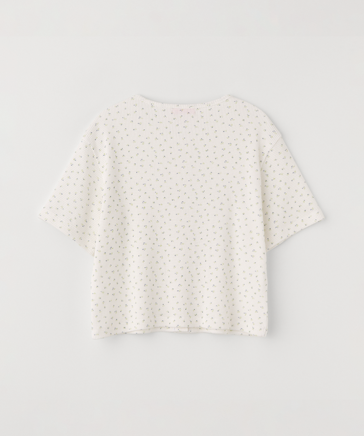 셀리테일즈(CELITAILS) FLOWER WAFFLE BUTTON CARDIGAN_IVORY