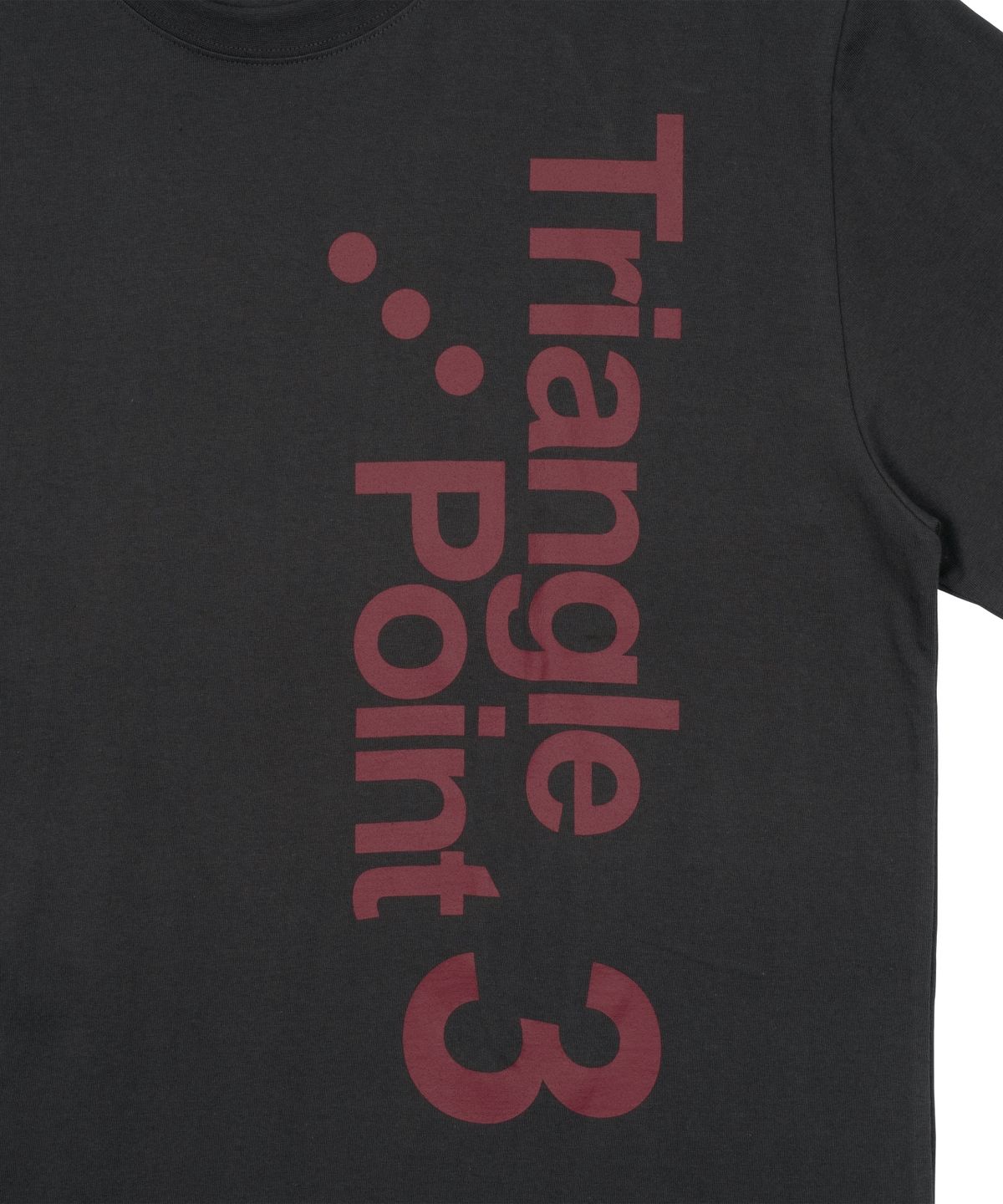 더콜디스트모먼트(THE COLDEST MOMENT) TCM triangle T (charcoal)