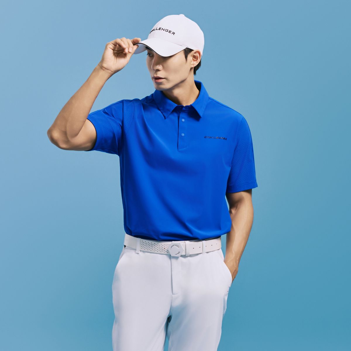 챌린저(CHALLENGER) 남성 등판 파이핑 트리코트 카라 반팔 티셔츠 블루
