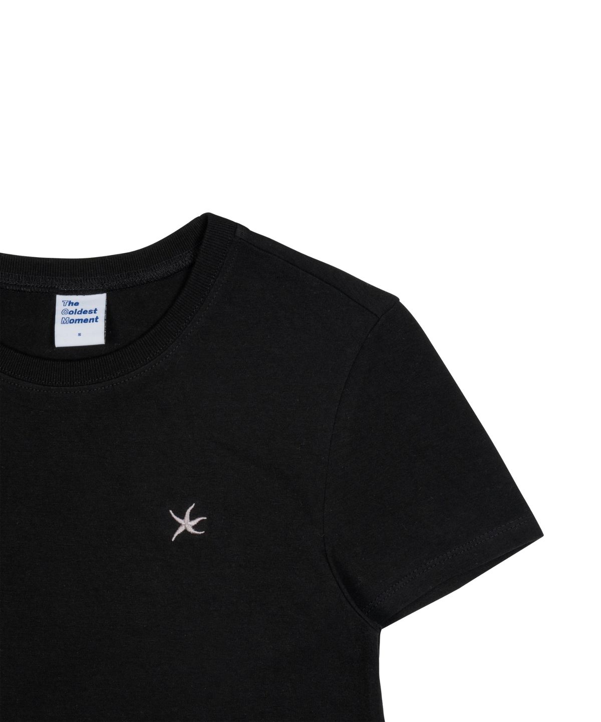 더콜디스트모먼트(THE COLDEST MOMENT) (w) TCM mini logo curved T (black)