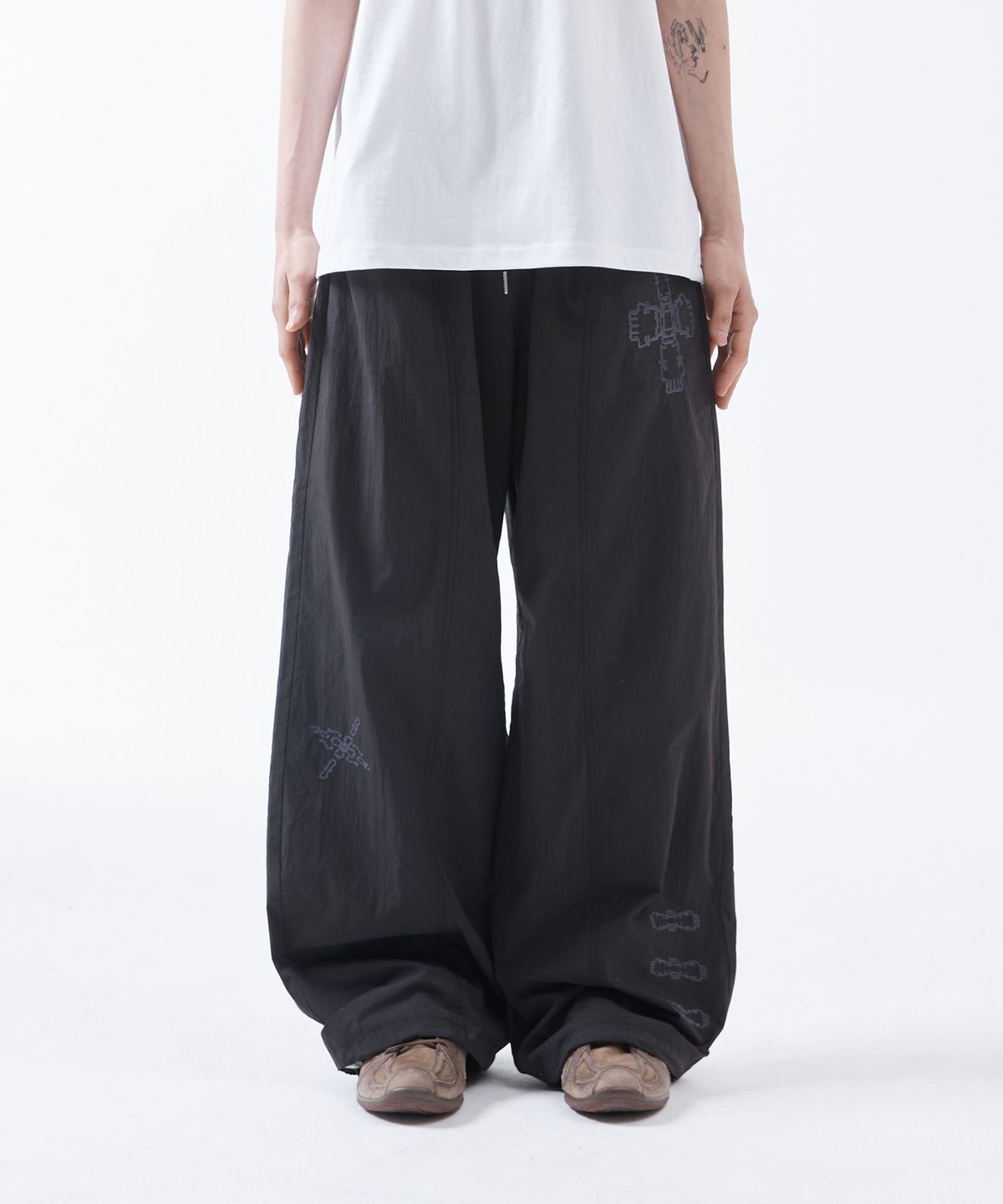 더콜디스트모먼트(THE COLDEST MOMENT) TCM ethnic nylon pants (black)