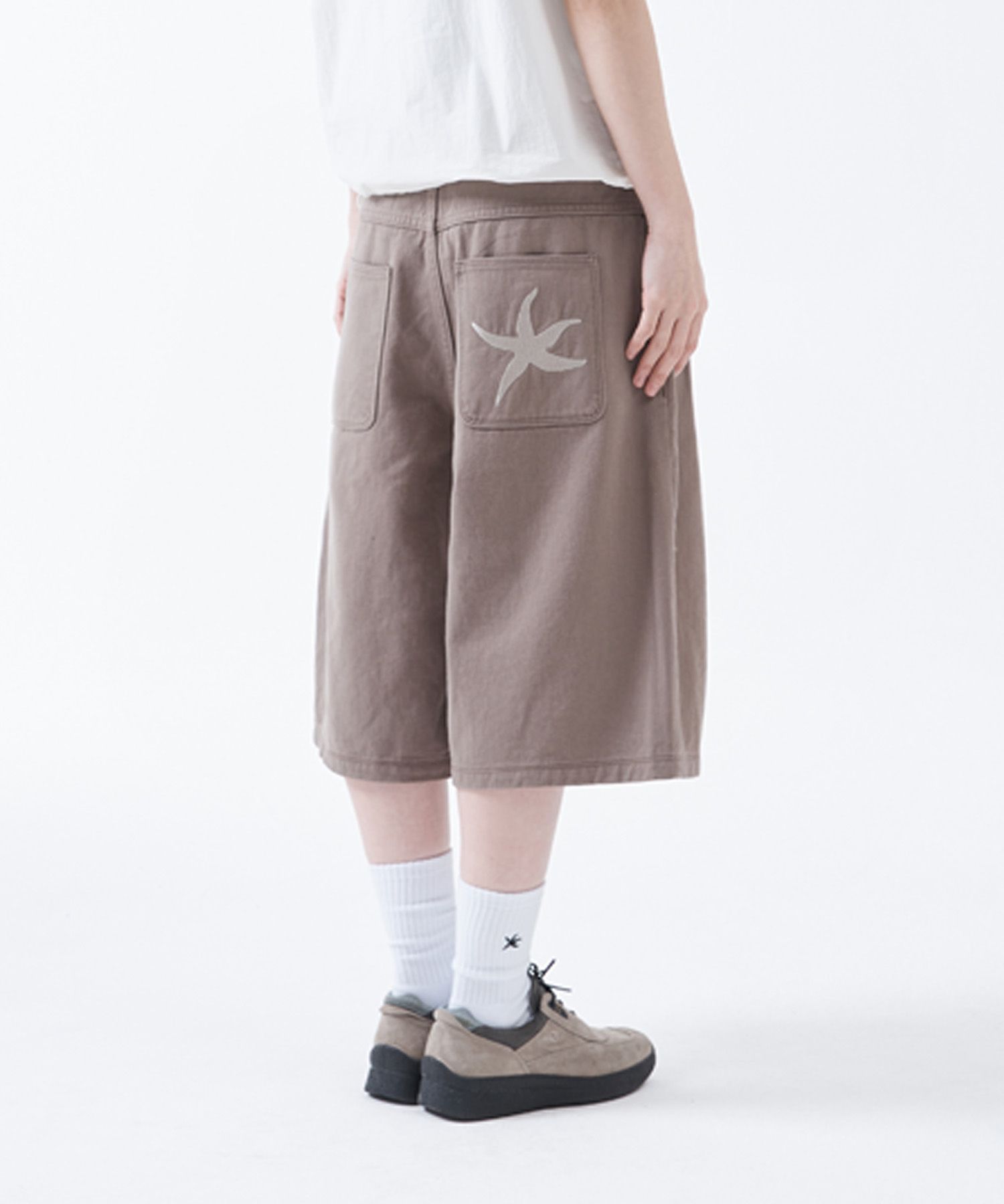 더콜디스트모먼트(THE COLDEST MOMENT) TCM starfish half chino pants