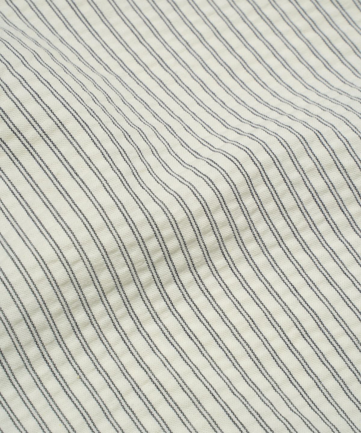 더콜디스트모먼트(THE COLDEST MOMENT) TCM mini logo stripe half shirts (beige)