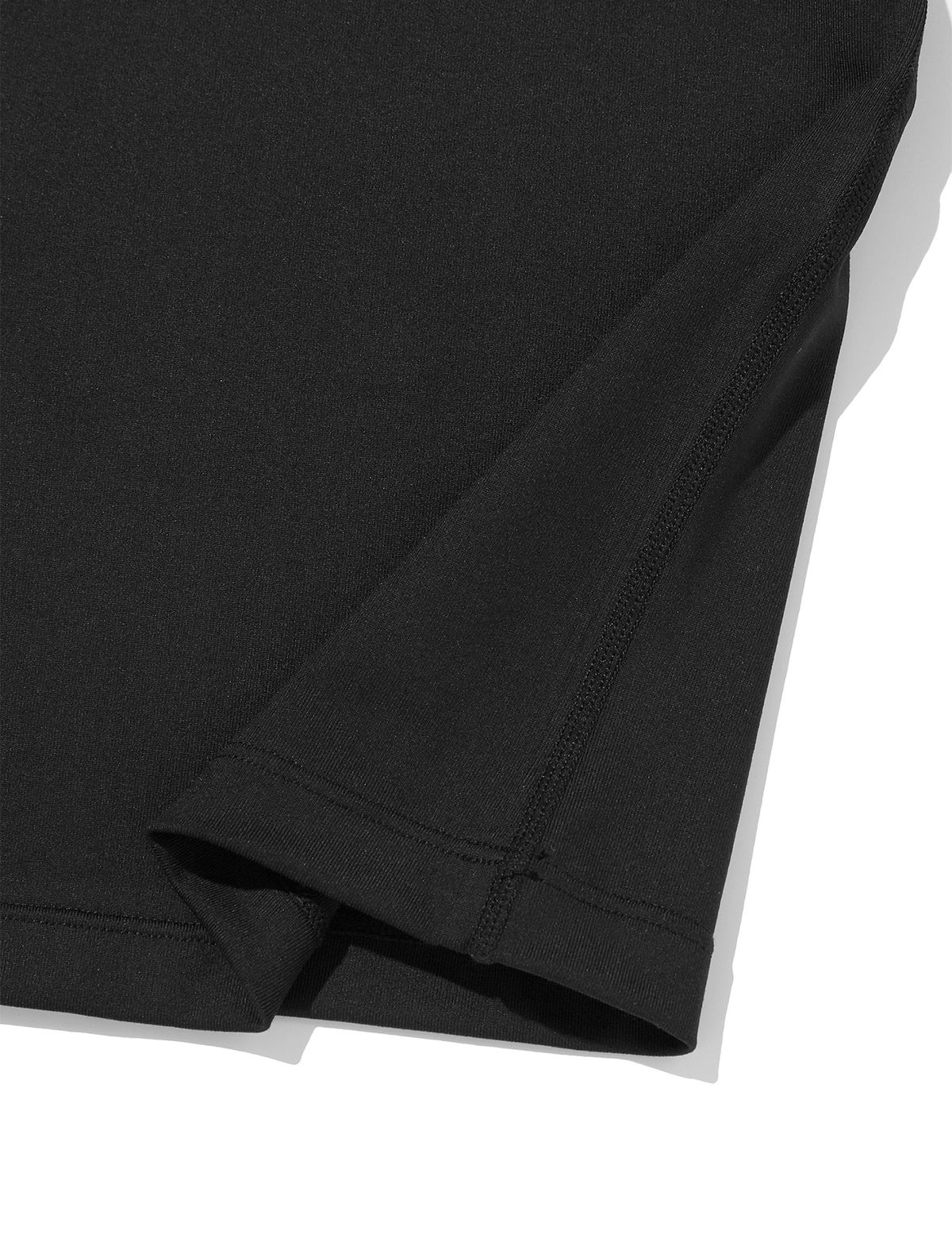 펀치드렁크파티즈(PUNCH DRUNK PARTIES) Circle Logo Gear Top (BLACK)