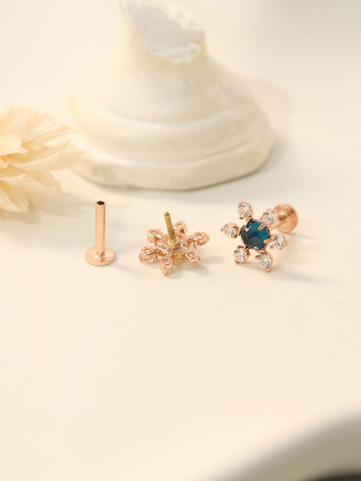 미니멀피어싱(MINIMALPIERCING) 14K 인터널 플라워 로즈컷 큐빅 라블렛 피어싱