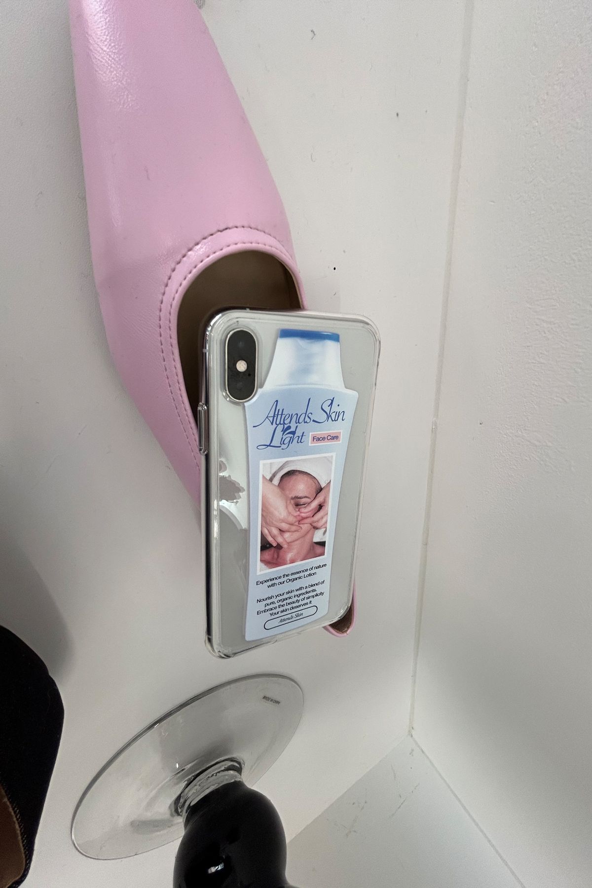 어텐즈(ATTENDS) Attends Skin Lotion Case
