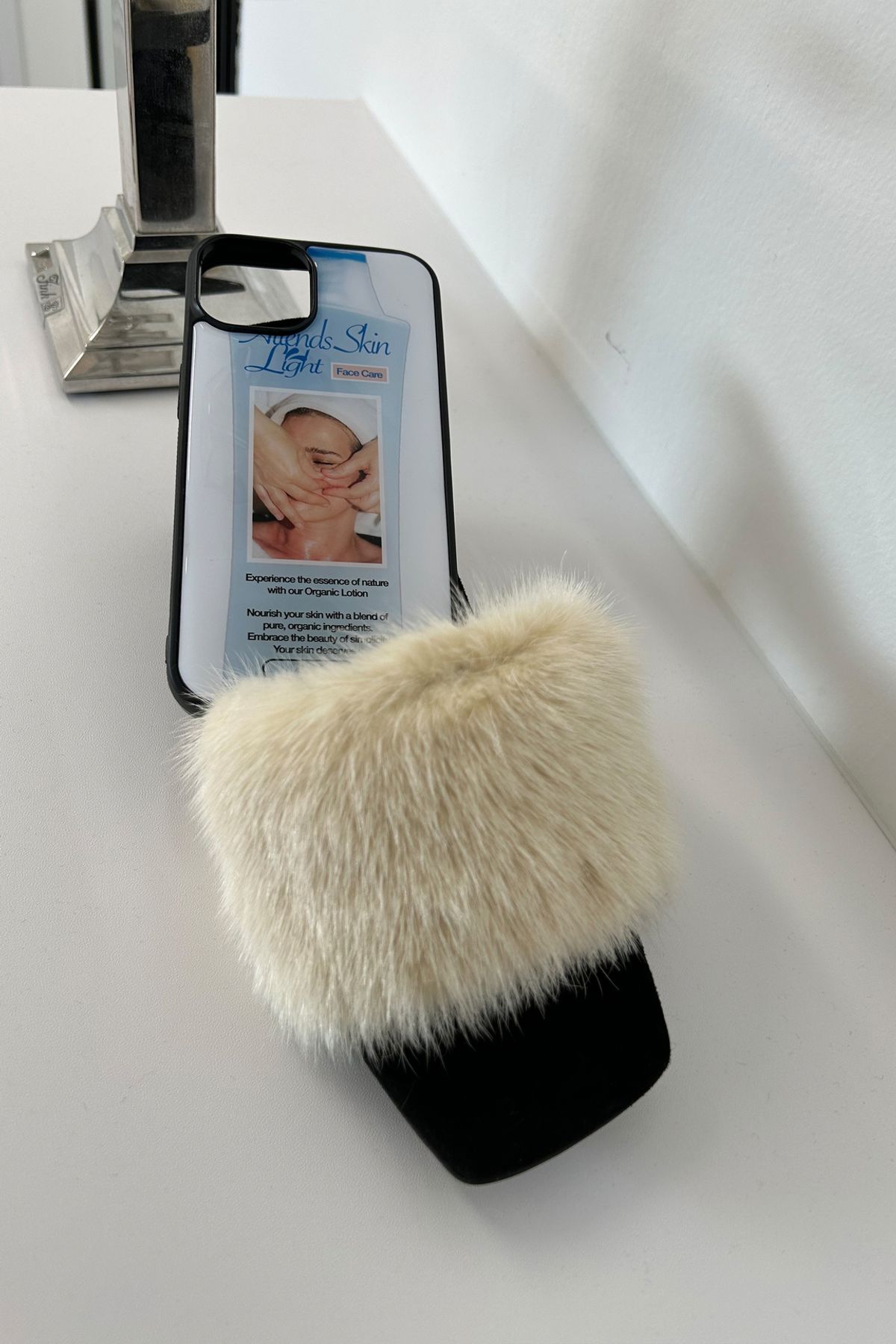 어텐즈(ATTENDS) Attends Skin Lotion Case
