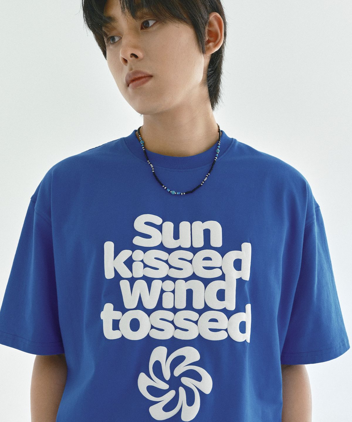 이코르(ECORR) SUNKISSED 볼륨 프린트 반팔 티셔츠_블루