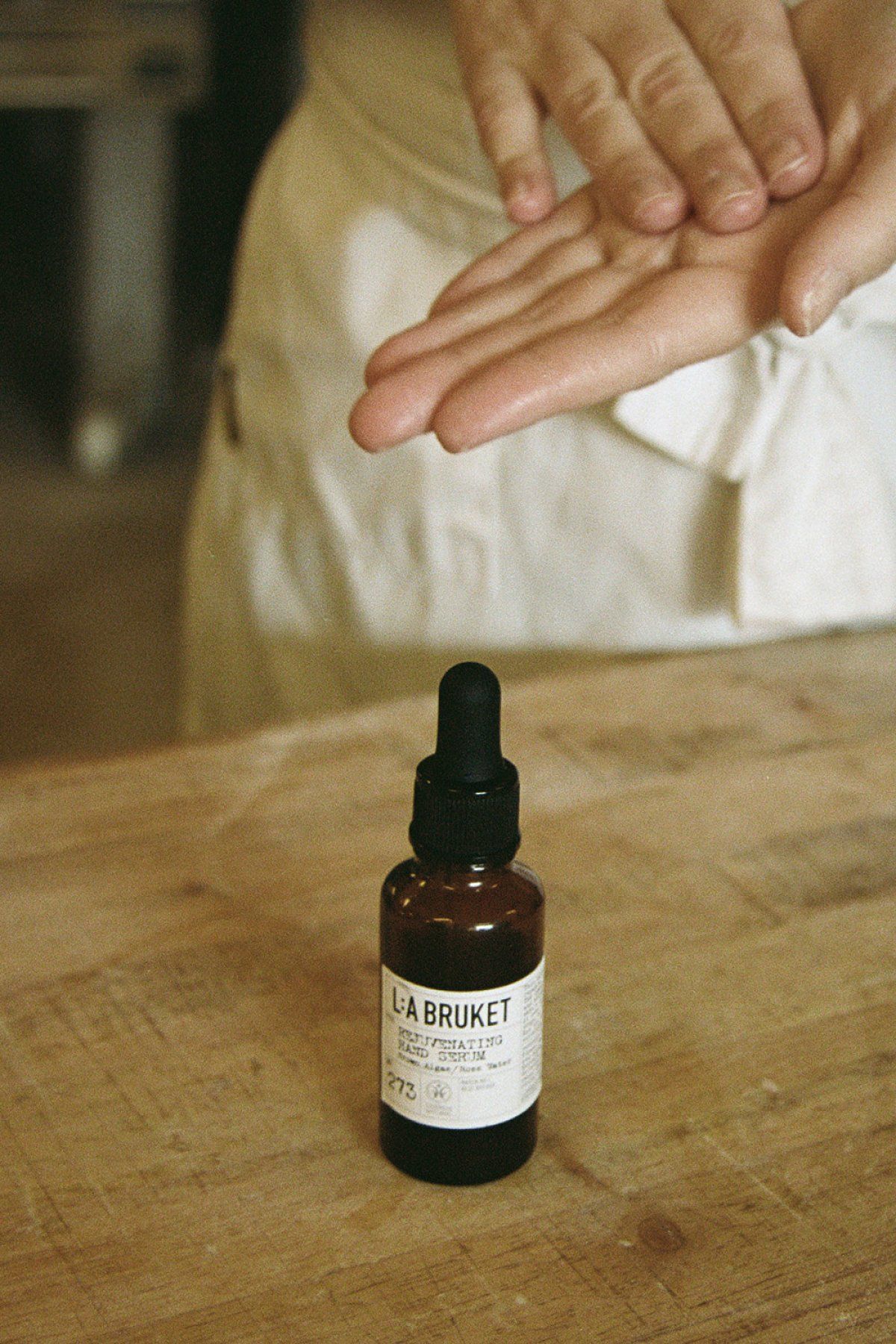 라부르켓(LA BRUKET) 리쥬브네이팅 핸드 세럼 30ml