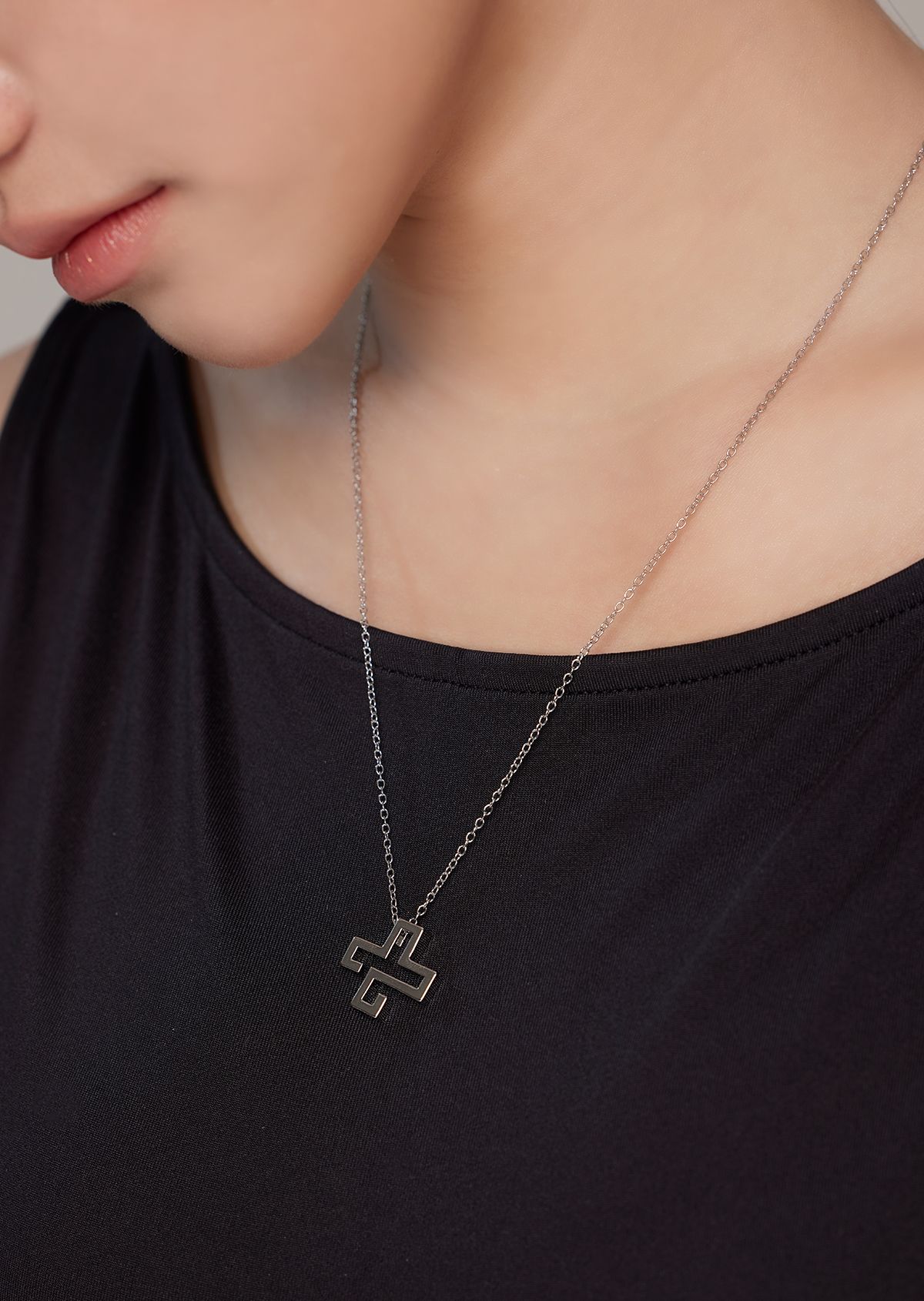 종종(JONGJONG) The X Necklace