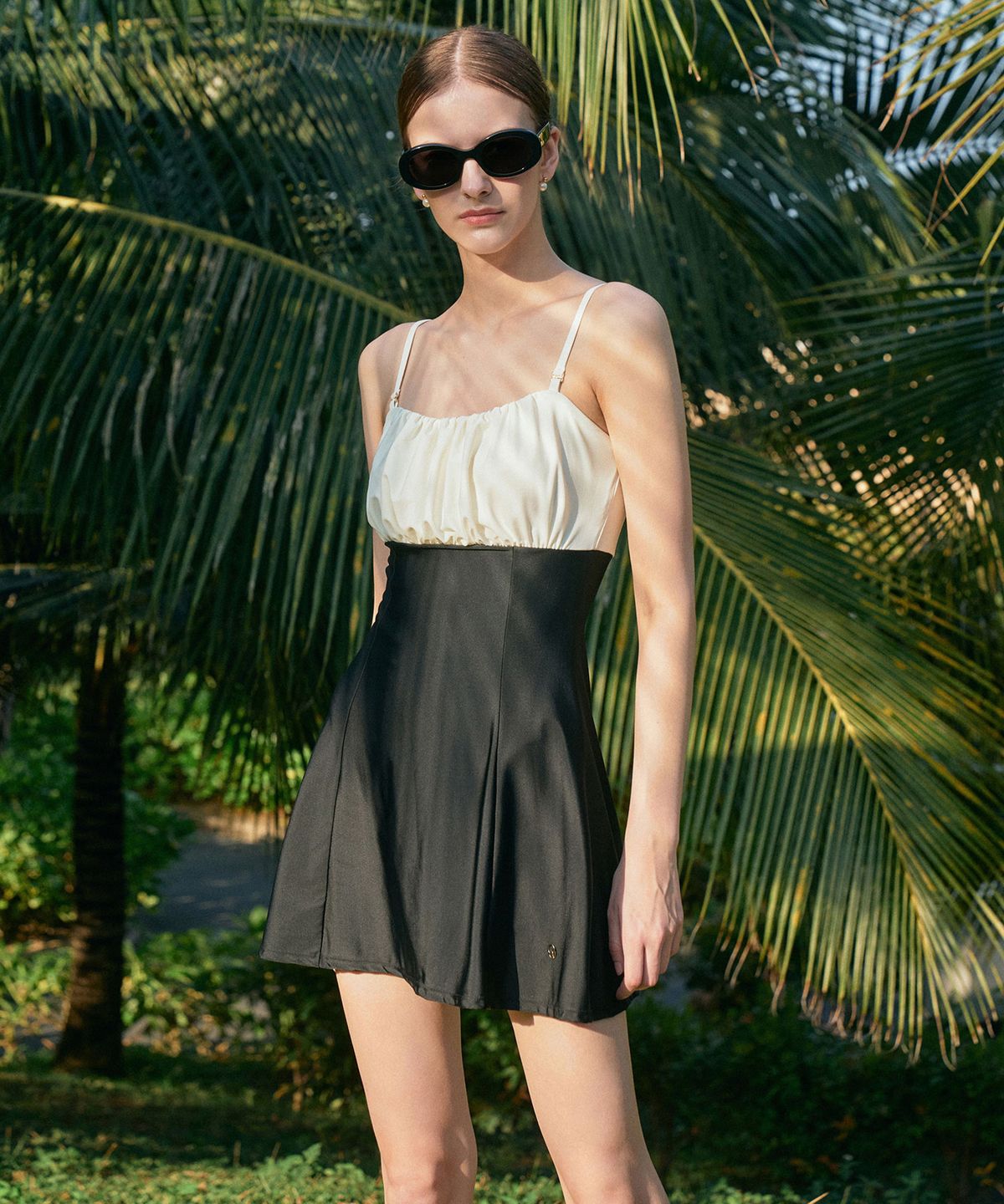 라메레이(LAMEREI) Hourglass Slim Sleeveless SwimSuit[LMBCSW222]-White