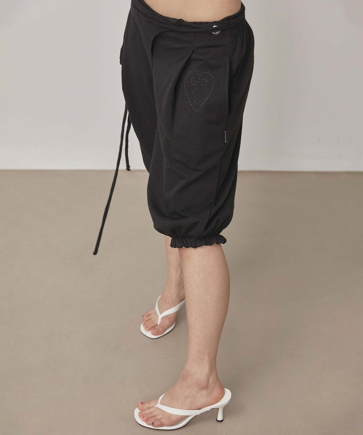 스컬프터(SCULPTOR) Pumpkin Half Sweatpants Black
