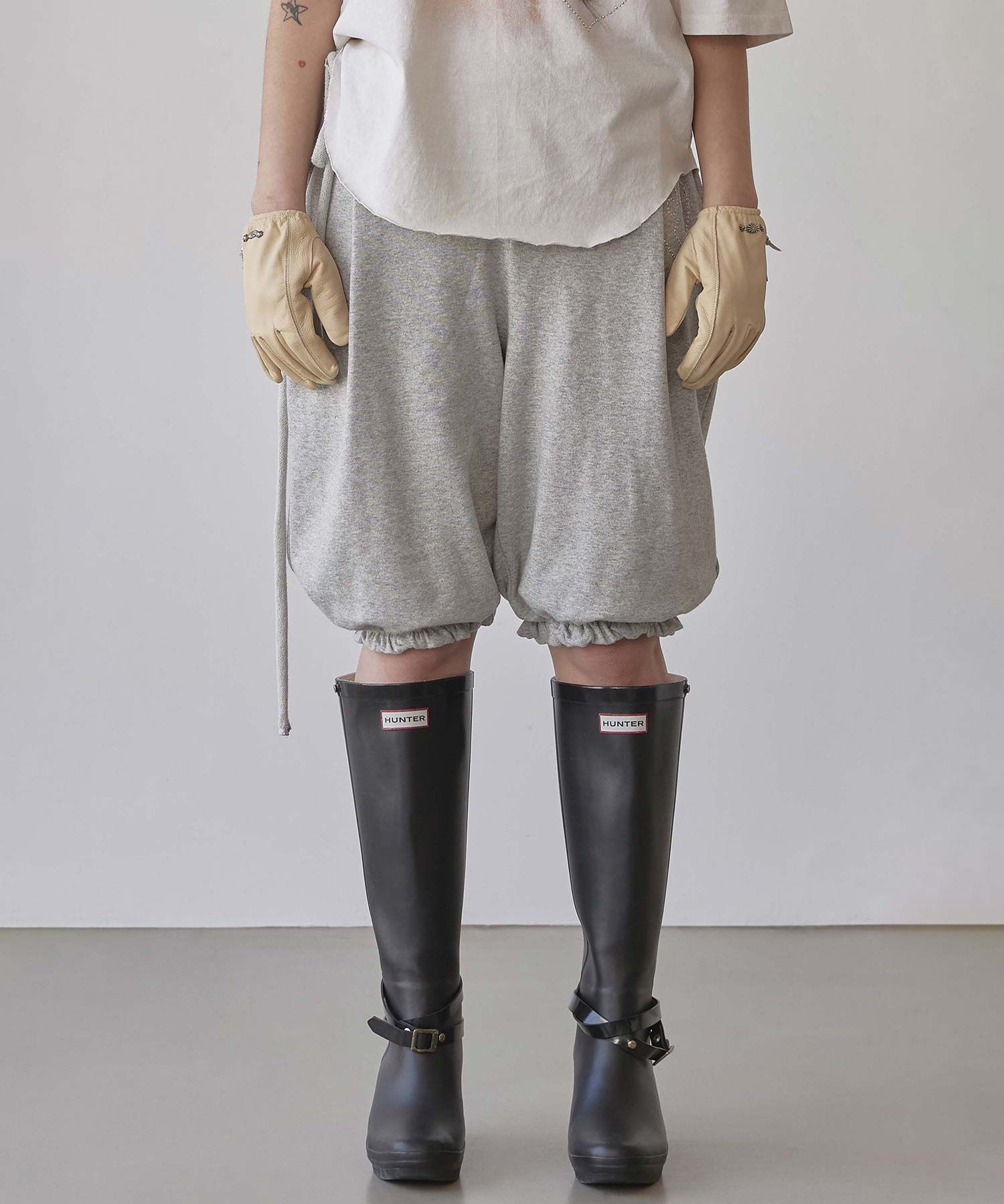★SCULPTOR★ Pumpkin Half Sweatpants Melange Gray SC25S436MG Pumpkin Half Sweatpants Melange Gray – Sculptor