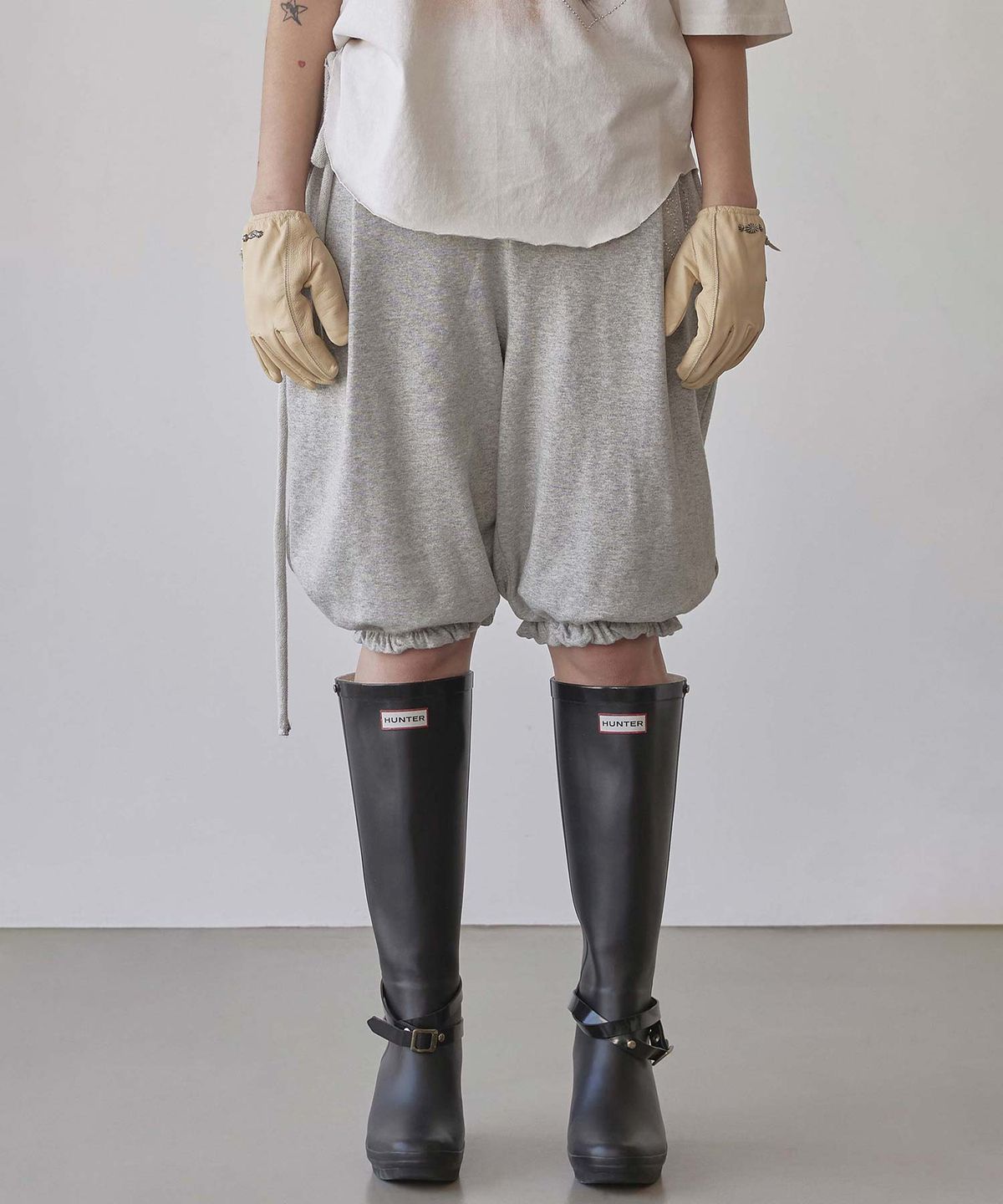 스컬프터(SCULPTOR) Pumpkin Half Sweatpants Melange Gray