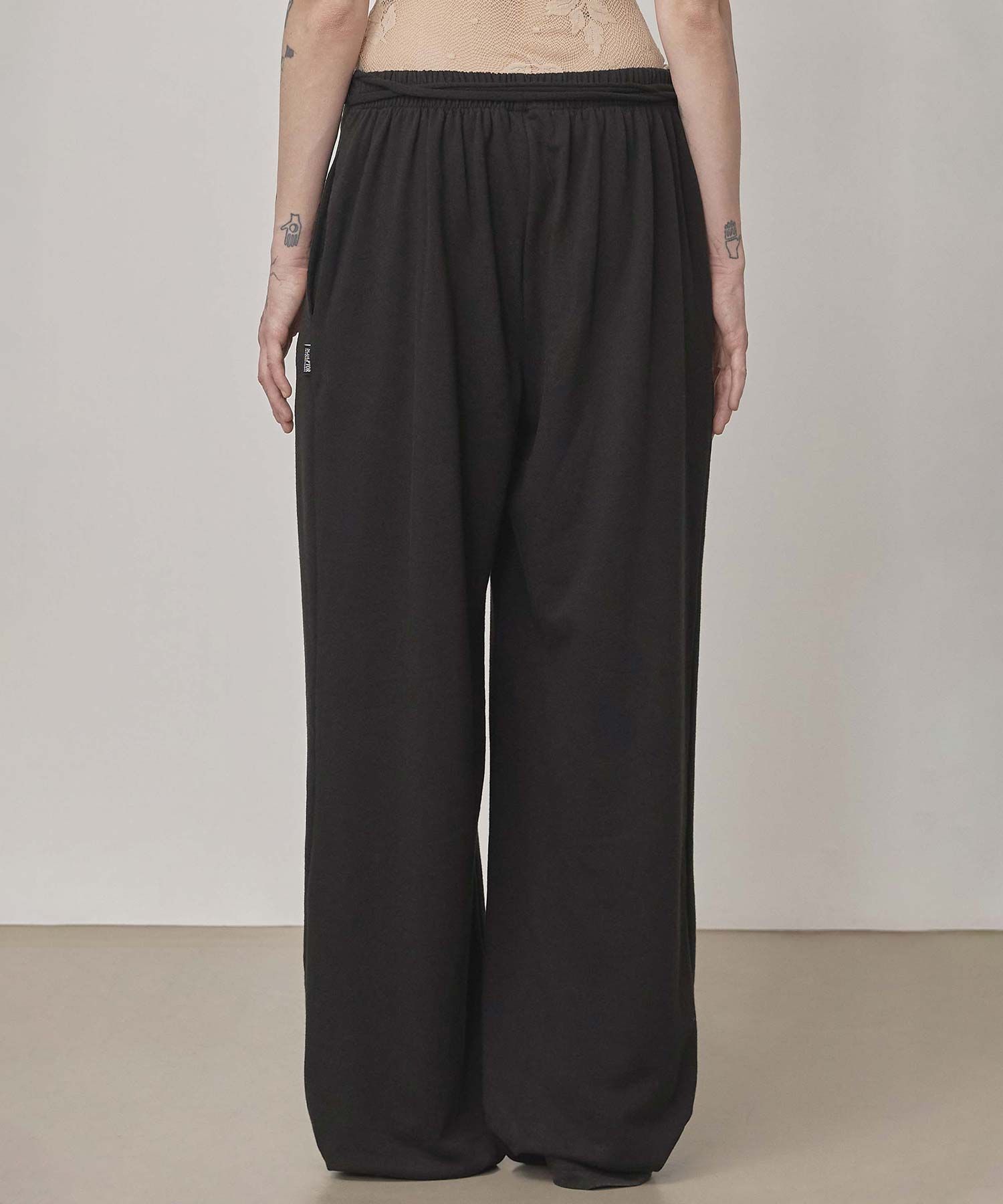 MUSINSA公式 | SCULPTOR Wrap Sweatpants Black