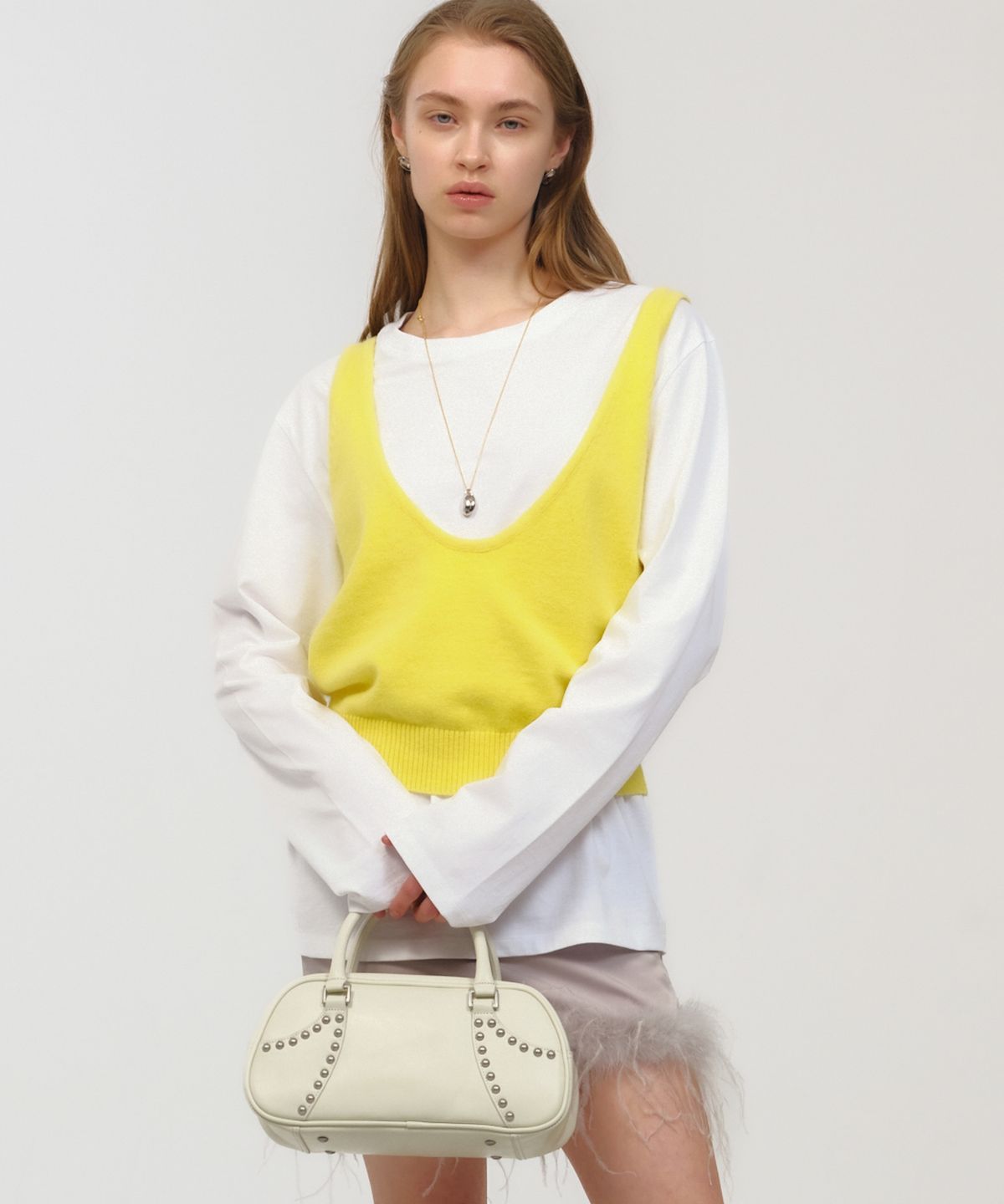 문선 아카이브(MOONSUN ARCHIVE) Studed Mini Bowling Bag / Cream
