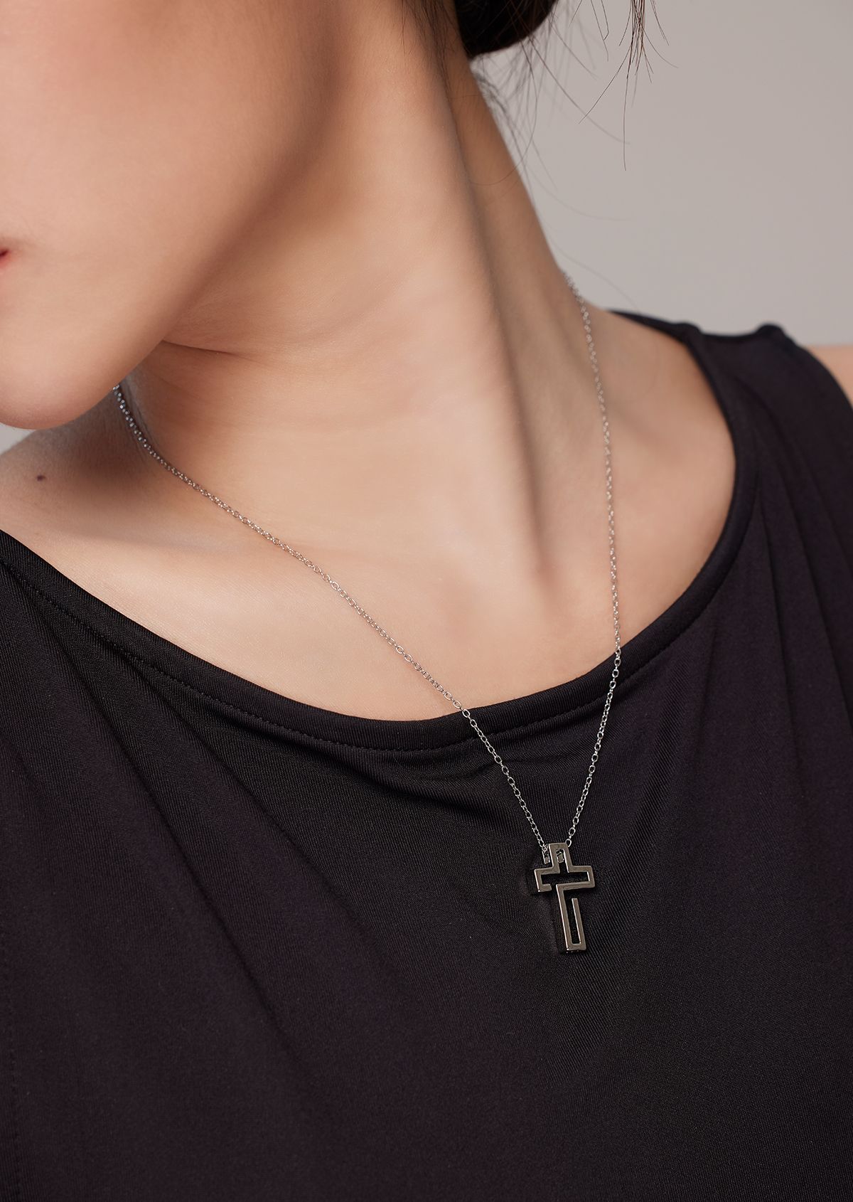 종종(JONGJONG) The Cross Necklace