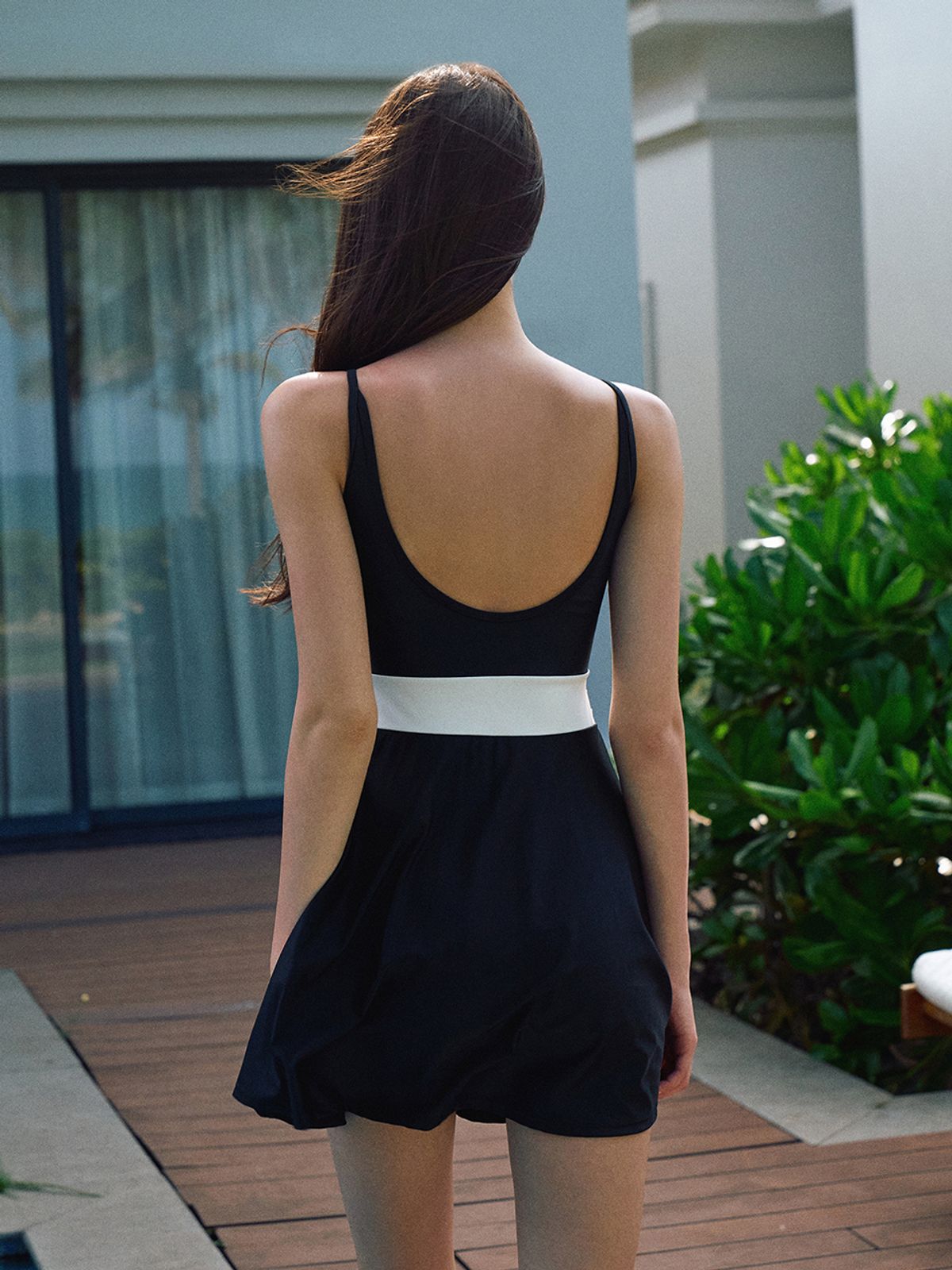 라메레이(LAMEREI) Boat Neck Sleeveless Pintuck Swimsuit[LMBCSW227]-2color