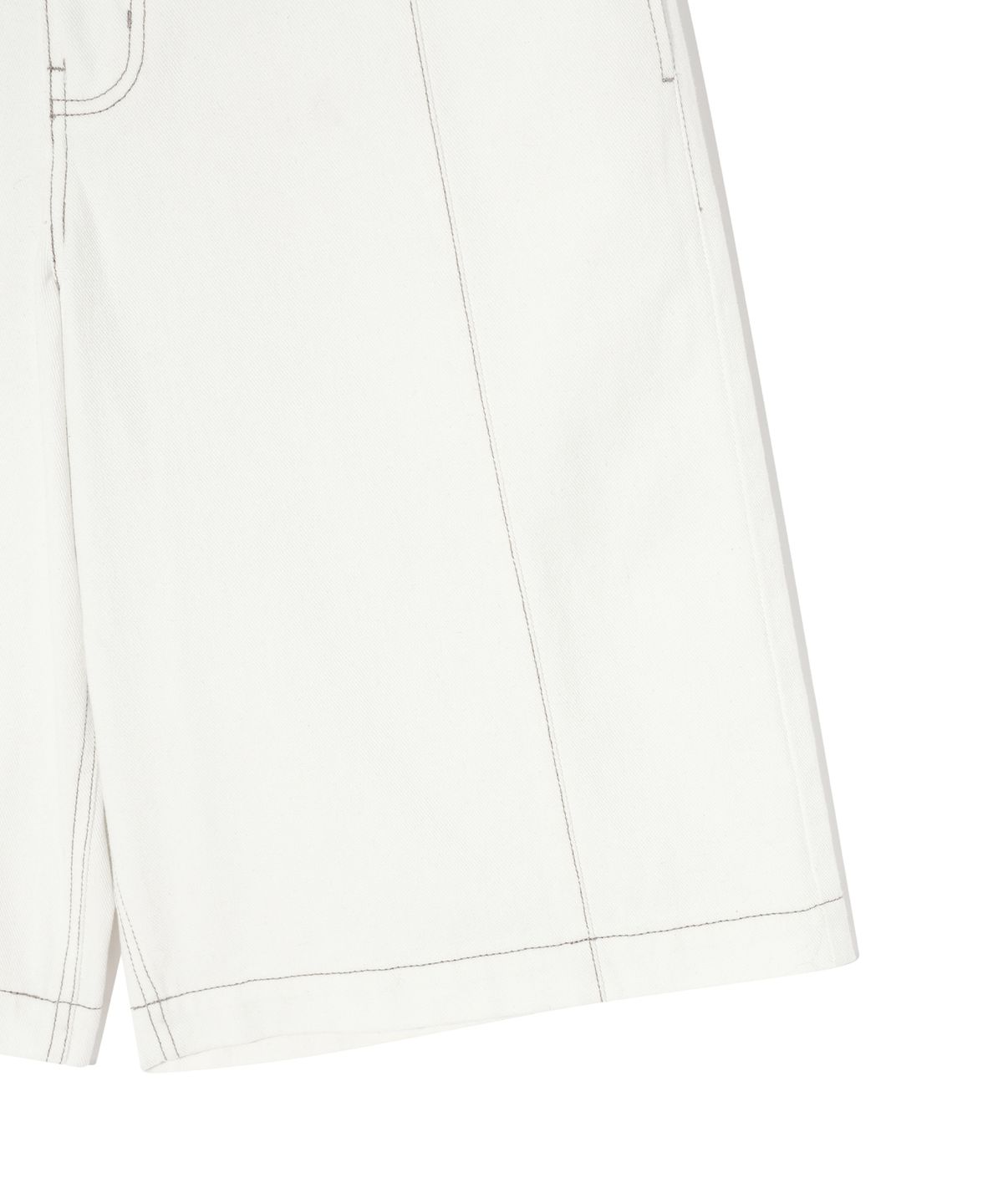 이에이(IEY) BELTED DENIM BERMUDA Off White
