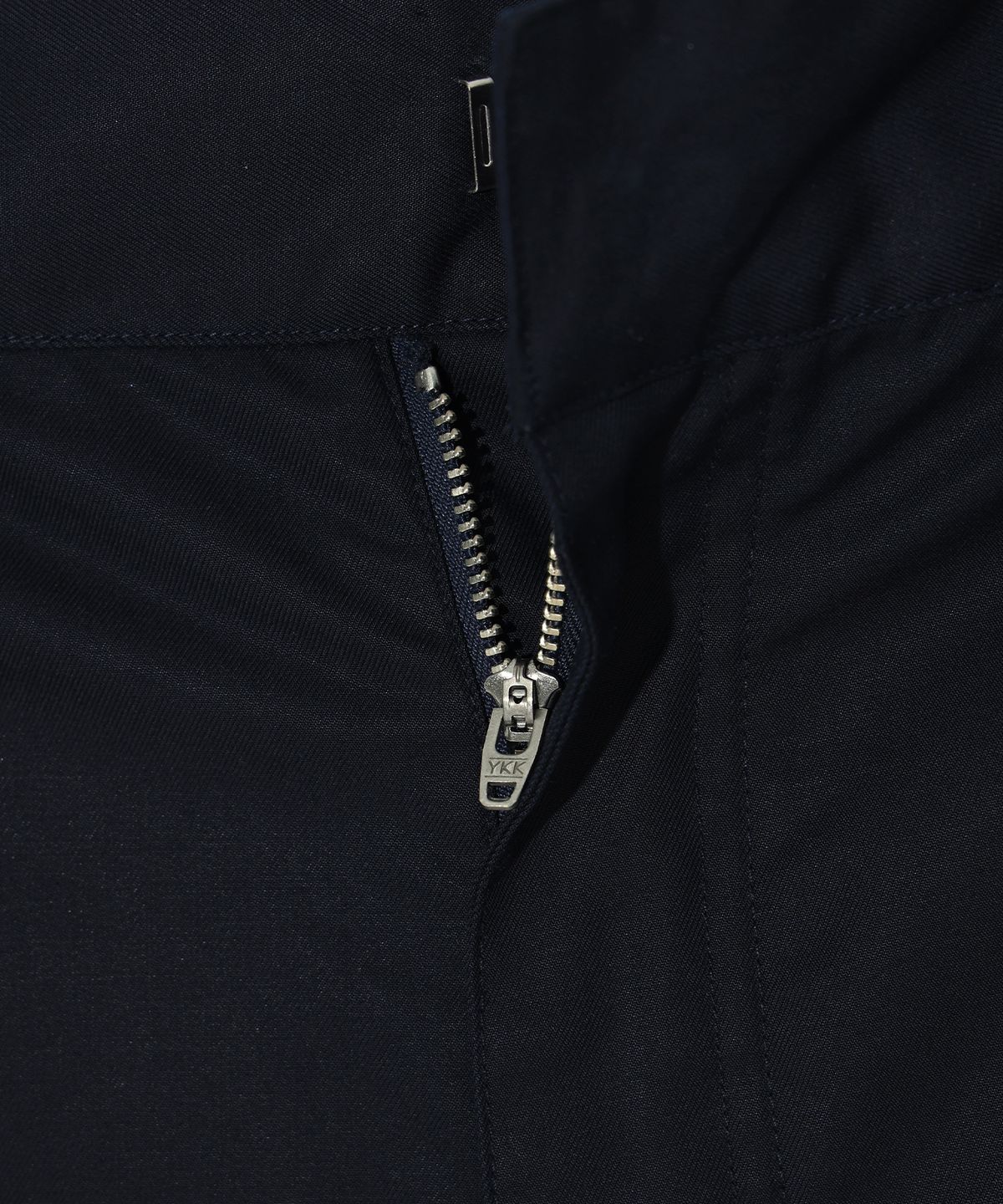 이에이(IEY) TOWN CHINO PANTS Navy