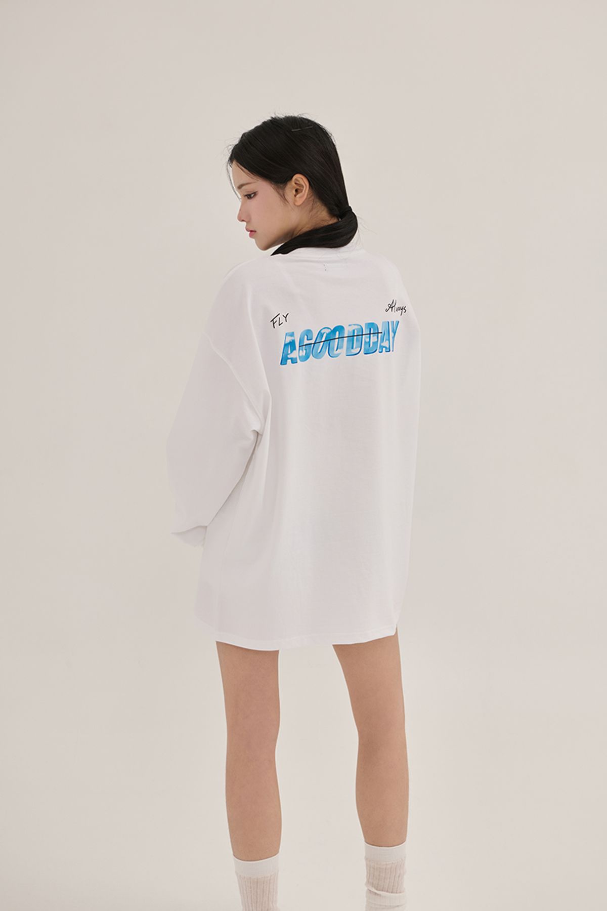 어굿데이(AGOODDAY) MINTIA CLOUD TSHIRT (WHITE)