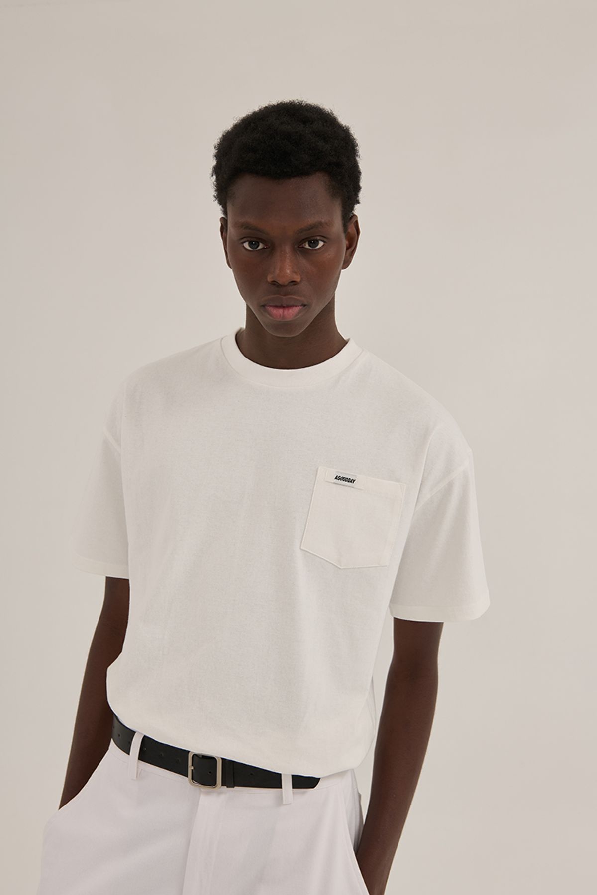 어굿데이(AGOODDAY) WASHING POCKET TSHIRT (WHITE)