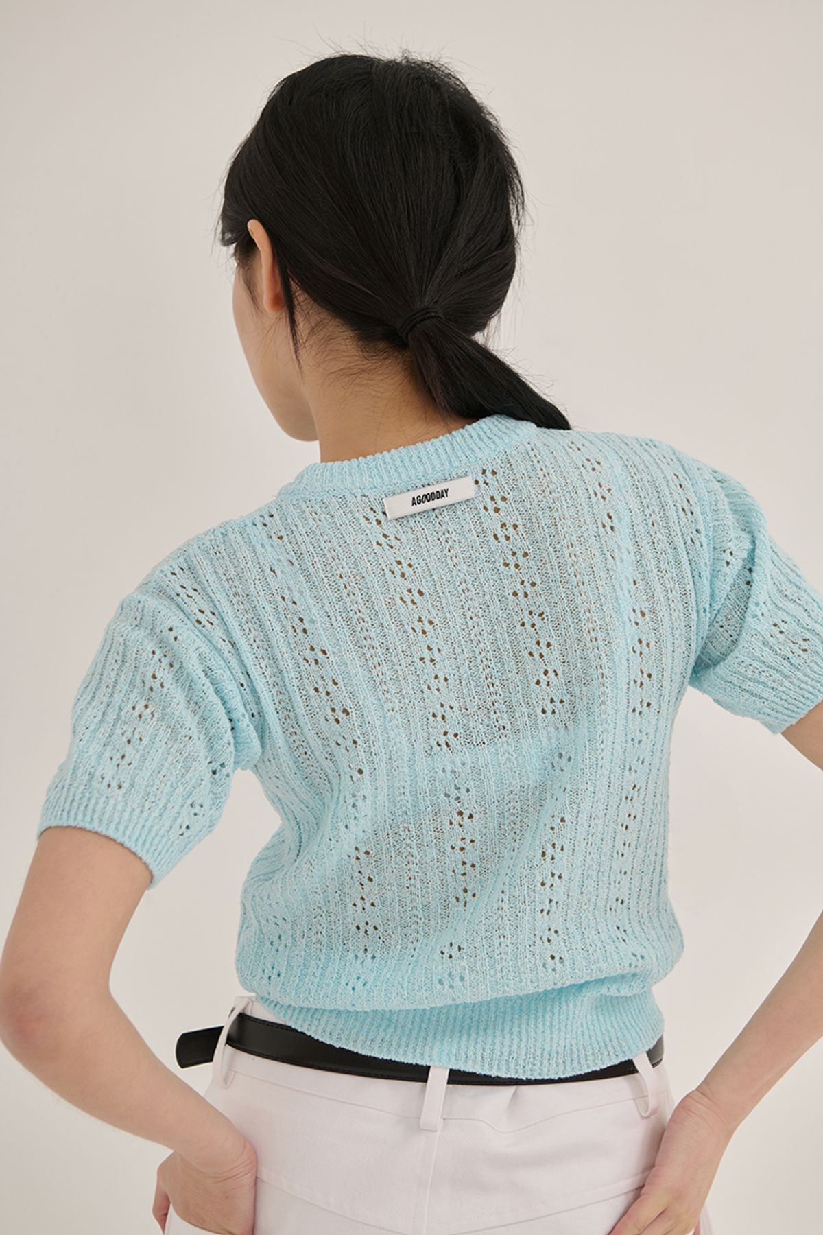 어굿데이(AGOODDAY) LINNEN BOUCLE ROUND KNIT (SKY)