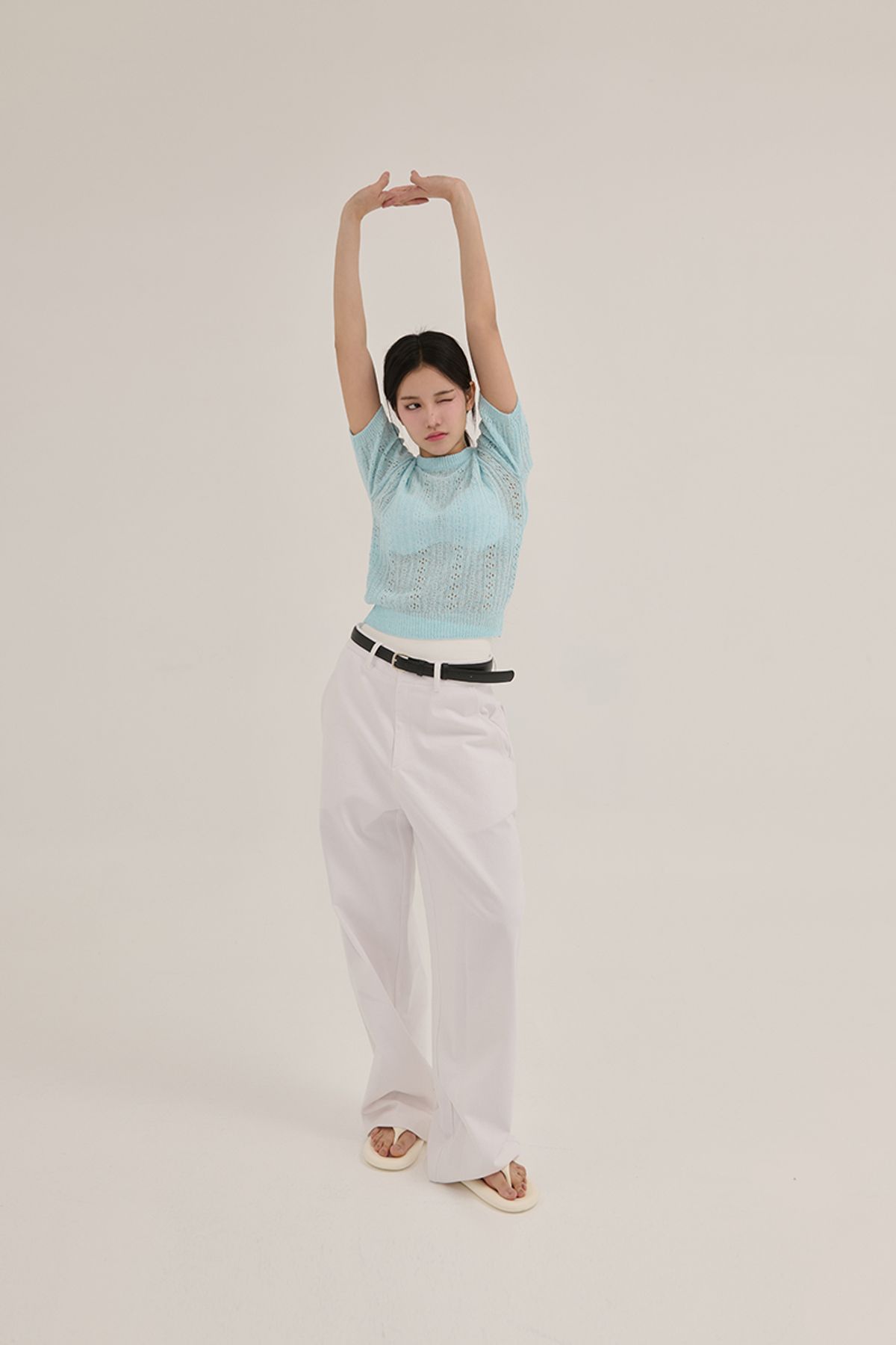 어굿데이(AGOODDAY) LINNEN BOUCLE ROUND KNIT (SKY)