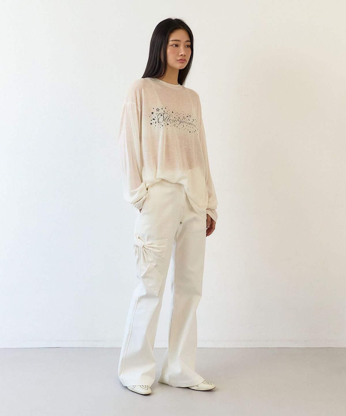 슬로우가먼츠(SLLOW GARMENTS) SHEER OVERSIZED LETTERING TEE WHITE
