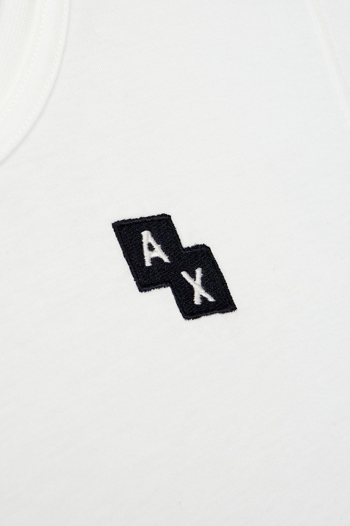 아르마니 익스체인지(ARMANI EXCHANGE) 남성 자수 로고 숏 슬리브 티셔츠_오프 화이트 A415130016