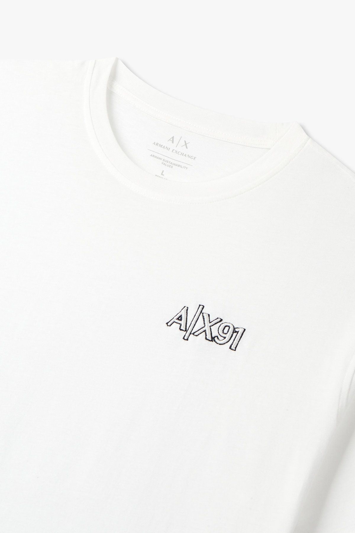 아르마니 익스체인지(ARMANI EXCHANGE) 남성 자수 로고 숏 슬리브 티셔츠_화이트 A415130034